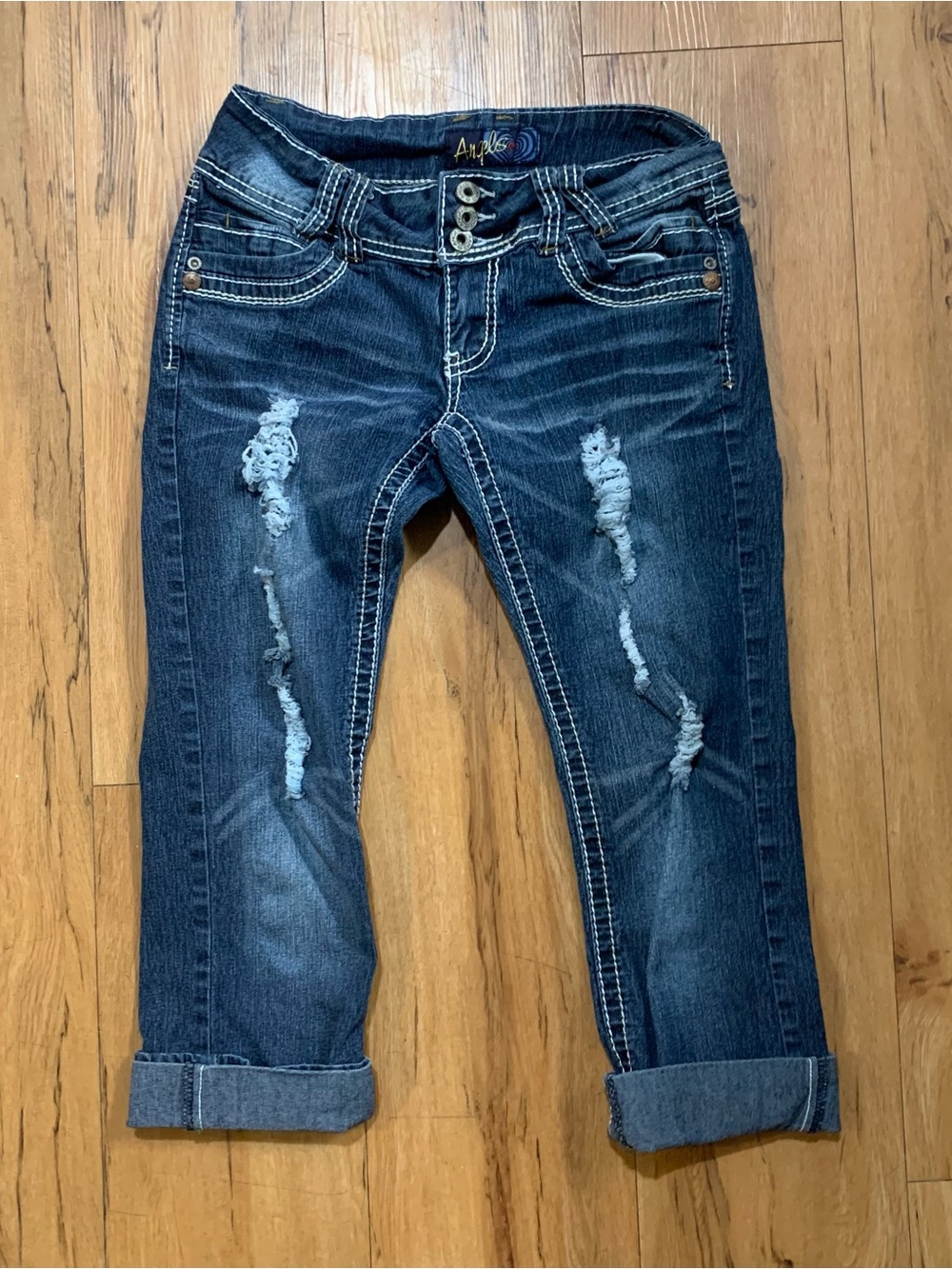 Angels low rise denim capris